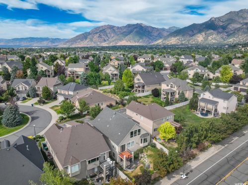 1958 Bluffside Cir, Sandy UT exterior