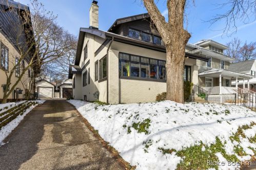 321 Rosewood Ave, Grand Rapids, MI 49506-1733