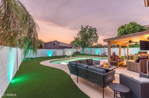 26266 45th Pl, Phoenix, AZ 85050-8557