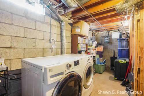 2209 Holliday Dr, Wyoming MI exterior