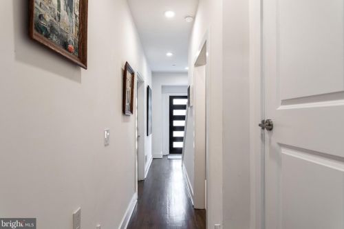 1413 Darien St, Philadelphia PA 19147-5726 exterior