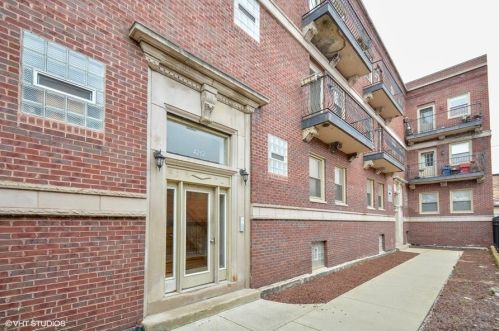 4212 King Dr, Chicago, IL 60653-2662