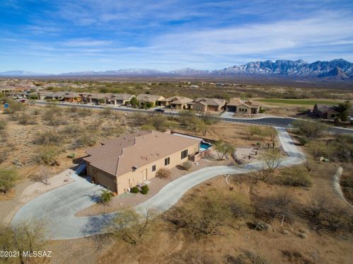 5750 Atascosa Peak Dr, Green Valley AZ 85622-8127 exterior