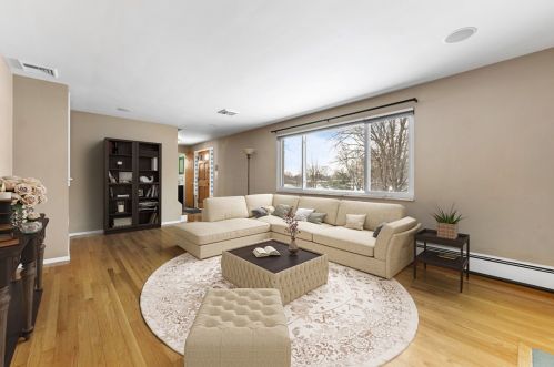 513 Pat Hvn Dr, Pittsburgh PA 15243-1739 exterior