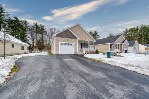 29 Richmond Dr, Concord, NH 03303-1944