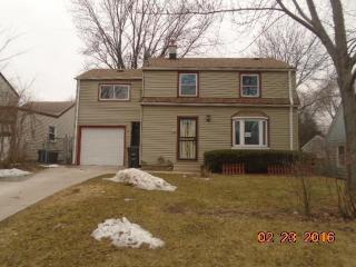 3645 46th Pl, Milwaukee WI  53220-2132 exterior