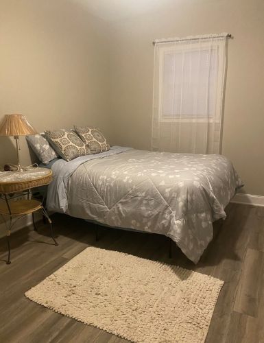 1728 Monticello Ave, Chicago IL 60618-6614 exterior