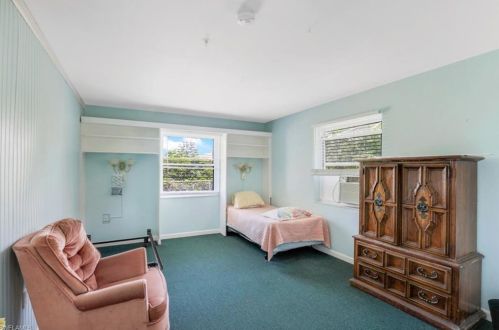 517 100 Ave, Naples FL 34108-2235 exterior