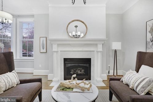 420 3rd St, Washington DC  20003-1930 exterior