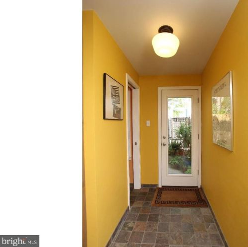 2444 Cedar St, Philadelphia PA  19125-3019 exterior