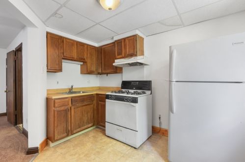 242 Arabella St, Pittsburgh PA 15210-2002 exterior