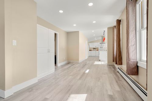 193 Main St, Plaistow NH 03865-3013 exterior