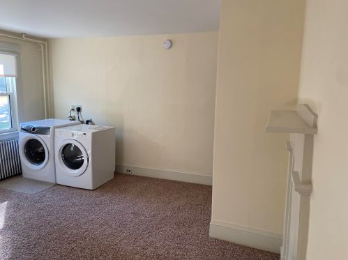 97 4 St, Dover NH 03820-2985 exterior