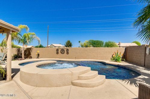 13229 40 St, Phoenix AZ 85018-1601 exterior