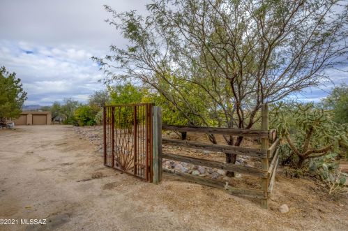 6000 Edwin Rd, Tucson, AZ 85739-9792