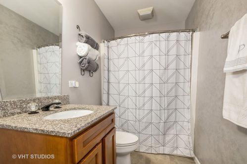 2267 Caton Farm Rd, Joliet IL 60435-1308 exterior