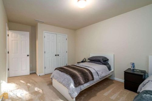 2753 Keystone Ave, Lithonia GA exterior