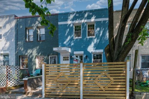 1233 16th St, Washington DC  20002-2501 exterior