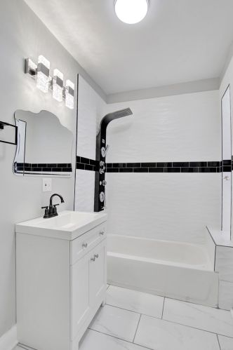 7112 Rhodes Ave, Chicago IL  60619-1114 exterior