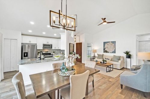 12824 Downstream Cir, Orlando, FL 32828-9139