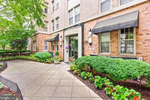 1314 Massachusetts Ave, Washington DC  20003-1539 exterior