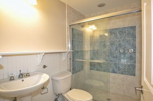 1978 Countess Ct, Naples FL 34110-1000 exterior