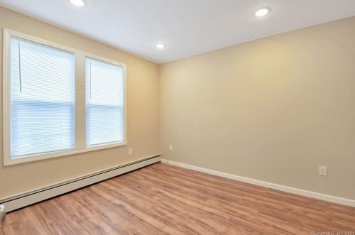 71 Albany Ave, New Britain CT 06053-3586 exterior