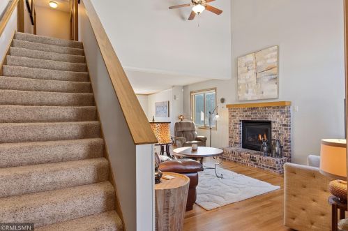 1058 Briar Crk Rd, Saint Paul MN 55123-1515 exterior