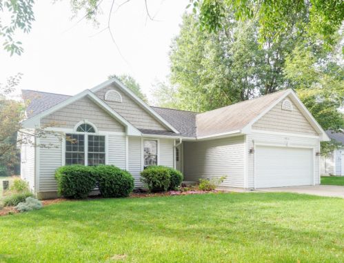 8613 Hathaway Rd, Kalamazoo MI  49009-6932 exterior