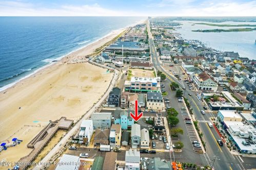 8 Church St, Locust NJ  07760-2104 exterior