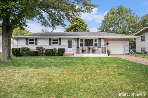 2120 Arbor Ave, Meskegon, MI 49441-3604