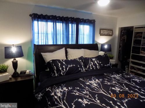 66 Prince St, Littlestown PA 17340-1323 exterior