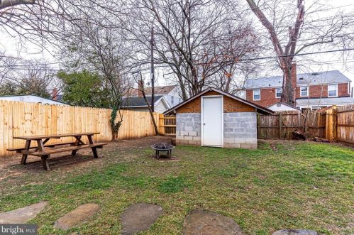 6002 Kings Hwy, Alexandria VA 22303-2219 exterior