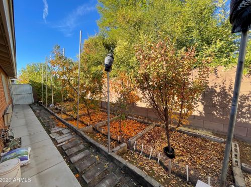 6119 19 Ave, Phoenix AZ 85015-2108 exterior