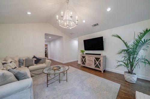 530 Deering Rd, Atlanta GA 30309-2267 exterior