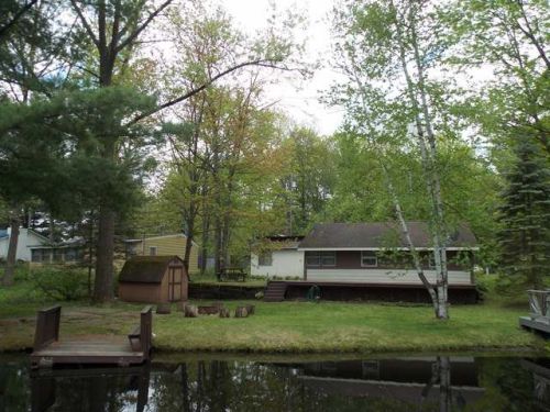 5262 Tamarack Dr, Harrison MI  48625-9633 exterior