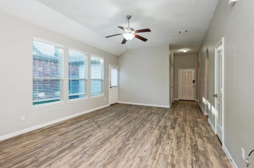 11243 Glenforest Dr, Montgomery TX  77356-5506 exterior