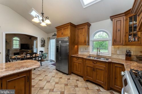 5284 Clymer Rd, Quakertown PA 18951-3266 exterior