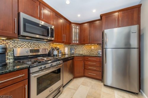 45 Sunrise Dr, Whippany NJ  07981 exterior