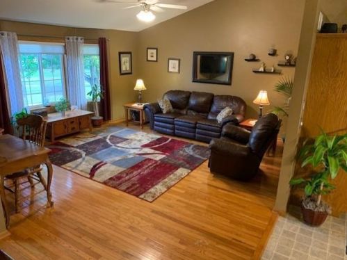 1917 7th St, Sartell, MN 56377-2255