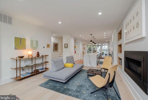 1818 37th St, Washington DC  20007-2238 exterior