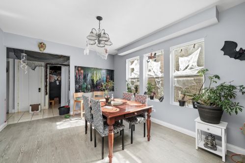 7235 Washtenaw Ave, Chicago IL  60645-1435 exterior