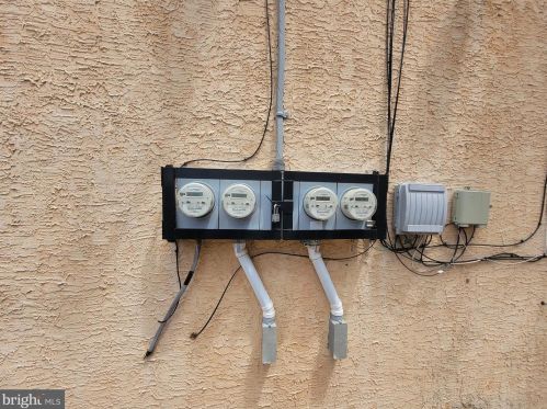 3535 8th St, Philadelphia PA 19140-4418 exterior