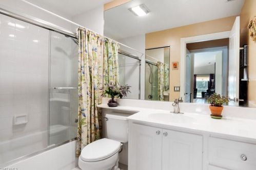 5045 Kingston Way, Naples FL 34119-9542 exterior