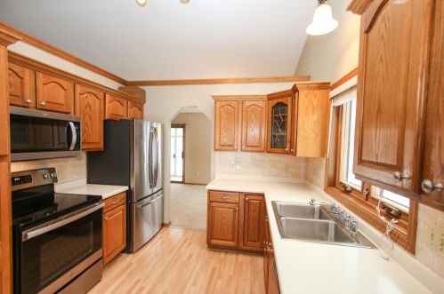 4517 Clayton Crst Ave, Milwaukee WI 53221-3732 exterior