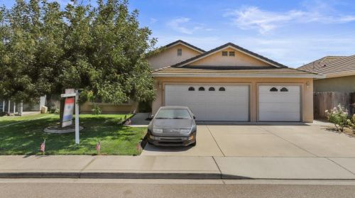 1320 Aptos Dr, Turlock, CA 95382-8522