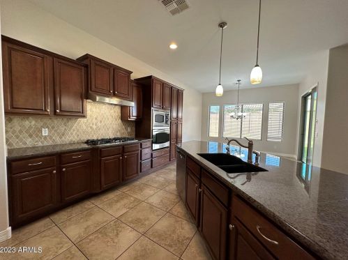 3960 Tonto Pl, Chandler AZ  85249-6052 exterior