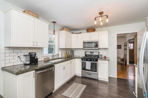 4721 4 St, Duluth MN 55807-2032 exterior