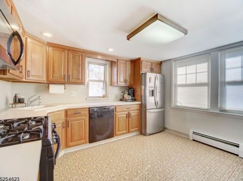 6 Dogwood Ter, Livingston NJ 07039 exterior