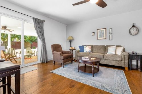 100 Cyn Rim Dr, Folsom CA 95630-2034 exterior